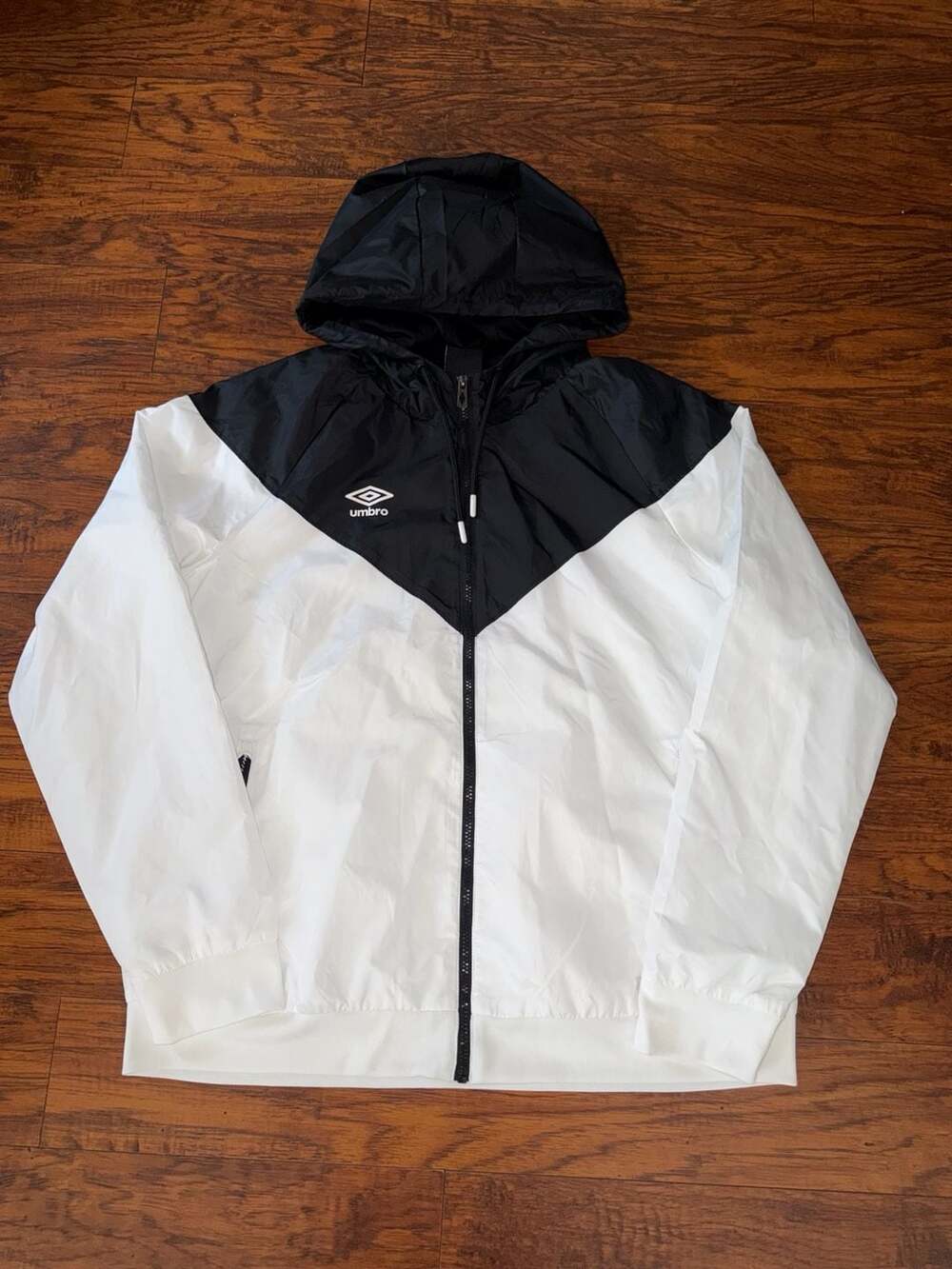 Umbro Black and White Chevron Colorblock Hooded Windbreaker Jacket